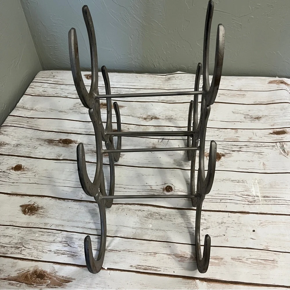 Handmade horseshoe wine